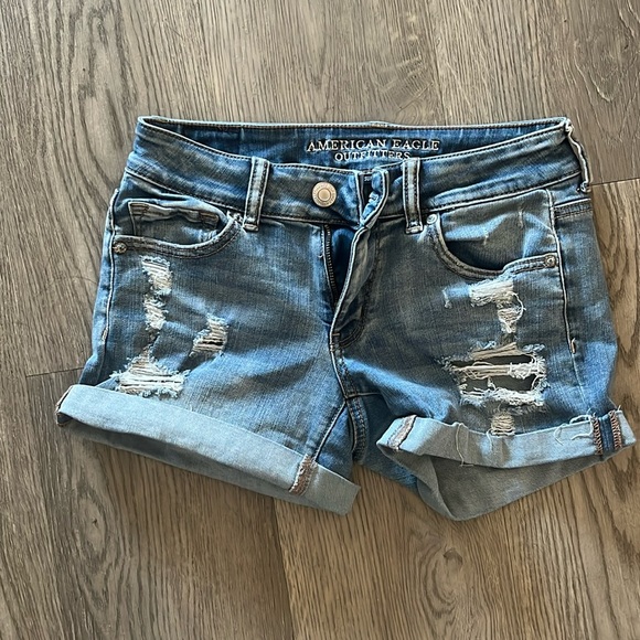 Stretchy American Eagle Midi Jean Shorts - Picture 1 of 4